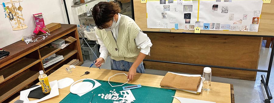 ［写真］生活デザイン学習風景