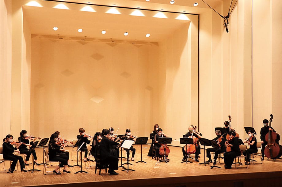 ［写真］弦楽合奏学内演奏会演奏風景