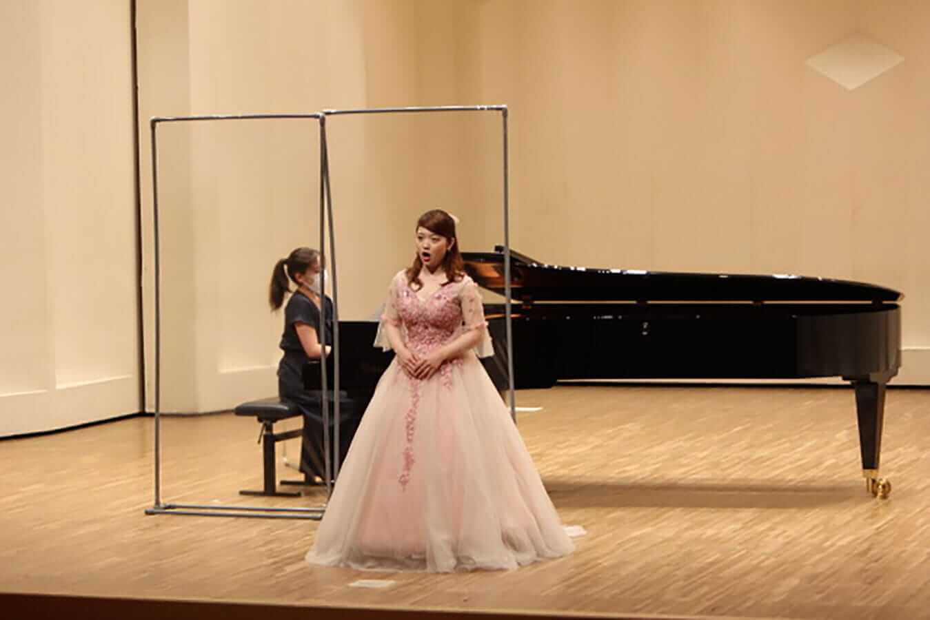 ［写真］学内演奏会　―声楽コース 1・2年次 独唱 3年次 日本歌曲―演奏風景10
