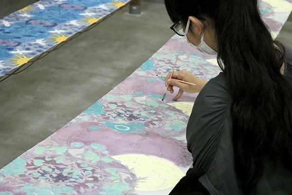 ［写真］3年生「着物制作」制作風景