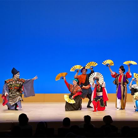 ［写真］「組踊版スイミー」（作：嘉数道彦　2002年初演）
