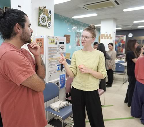 ［写真］第2回異文化交流会（懇親会）の様子